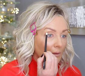 If you're spending more than 5 minutes on your eye makeup, you might want to check out this quick and gorgeous idea