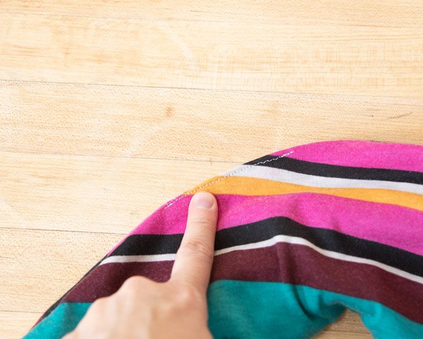 how to make a hair towel wrap with this free pattern, closed hole on diy hair towel wrap