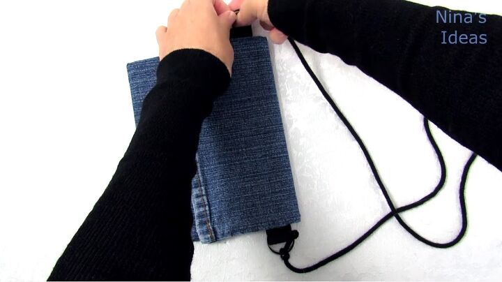 how to make a purse out of jeans in 4 super cute and easy ways, Attaching handle
