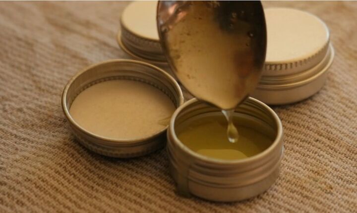 easy natural lip balm recipe for super soft lips, Transferring to containers