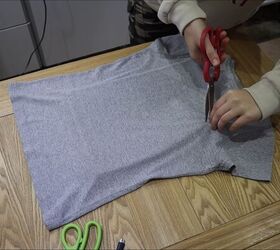 how to create an awesome diy fossil t shirt, Cutting DIY fossil t shirt