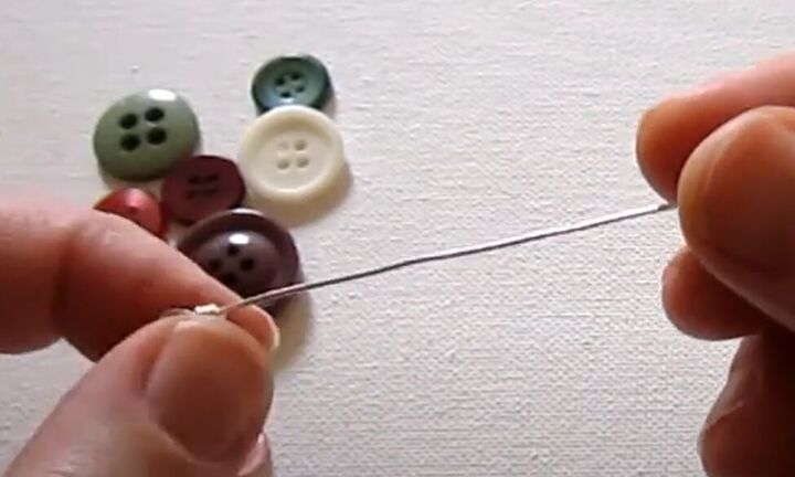 how to diy a cute and easy button necklace, Straightening wire