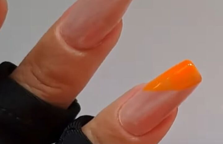 4 step gel nude and orange nails tutorial, Adding color