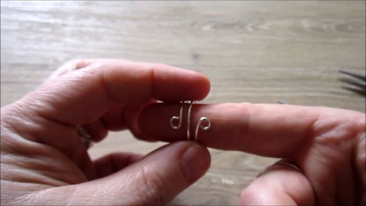 Beginner-friendly Jewelry Tutorial: How to Make a Wire Wrapped Ring ...