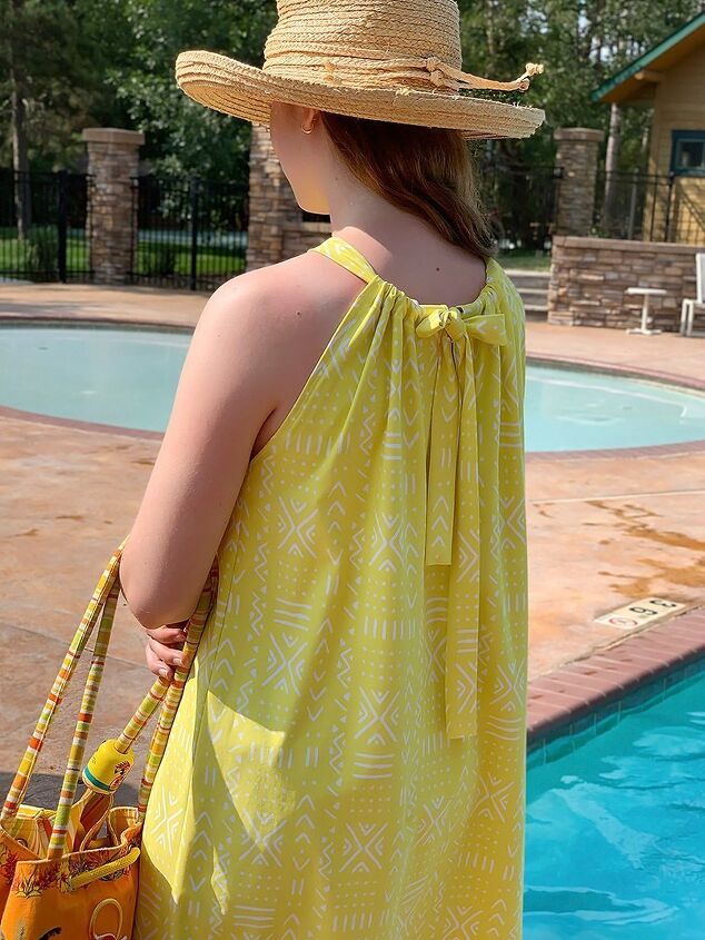 Make a Halter Dress (Sewing Pattern Ideas) | Upstyle Make a Halter Dress (Sewing Pattern Ideas) | Upstyle