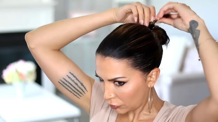7 quick and easy hairstyles for dirty hair, Hairstyle 3 Slick bun