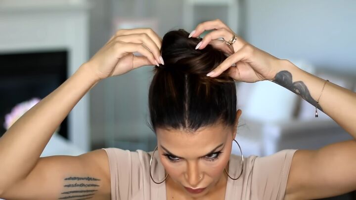 7 quick and easy hairstyles for dirty hair, Hairstyle 7 Double pony bun