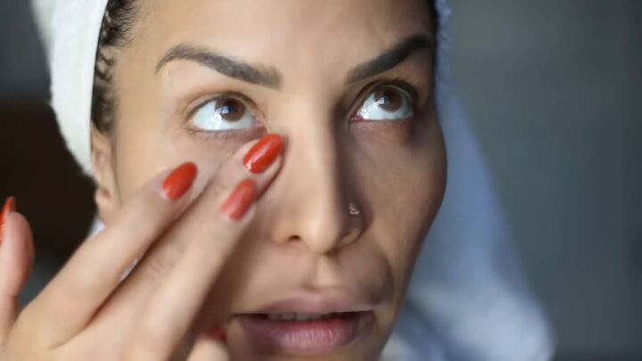 hot tips on how to look good without makeup, Applying eye cream