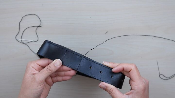 how to diy a unique belt bag, Closing the sides