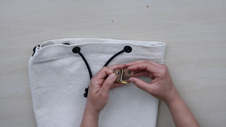 how to diy a unique belt bag, Making drawstring insert