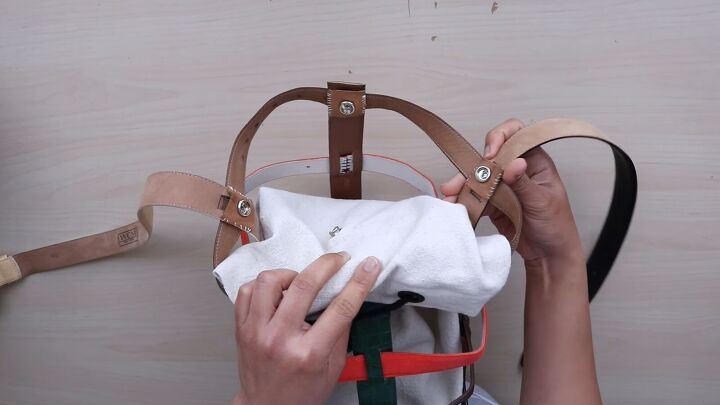 how to diy a unique belt bag, Inserting the snaps