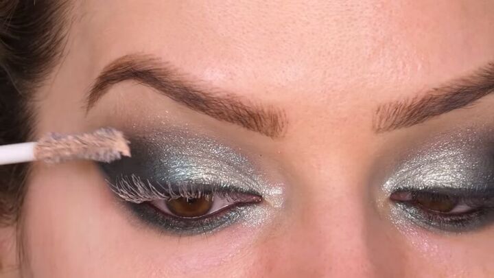 glitter green eye makeup tutorial, Priming lashes
