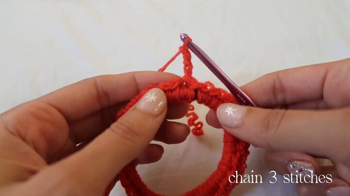 fun crochet hair scrunchie tutorial, Chain stitch