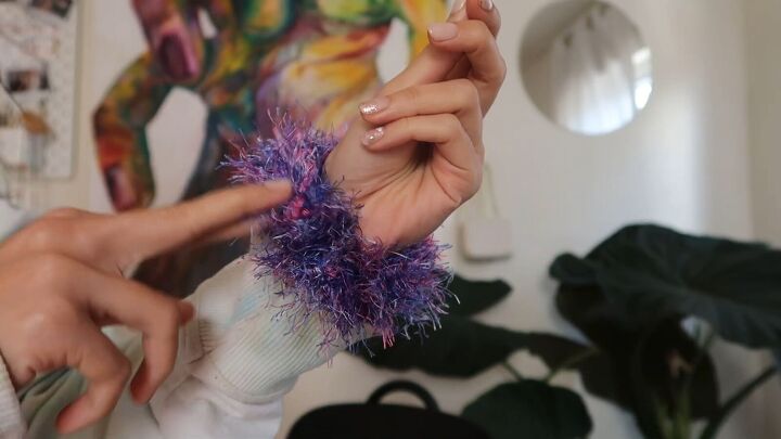 fun crochet hair scrunchie tutorial, Completed crochet scrunchie