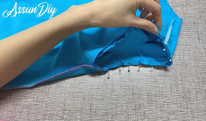 how to cut a t shirt into a cute crop top, Pinned sleeve