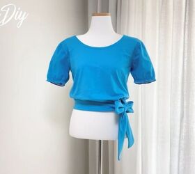 How to Cut a T-shirt Into a Cute Crop Top