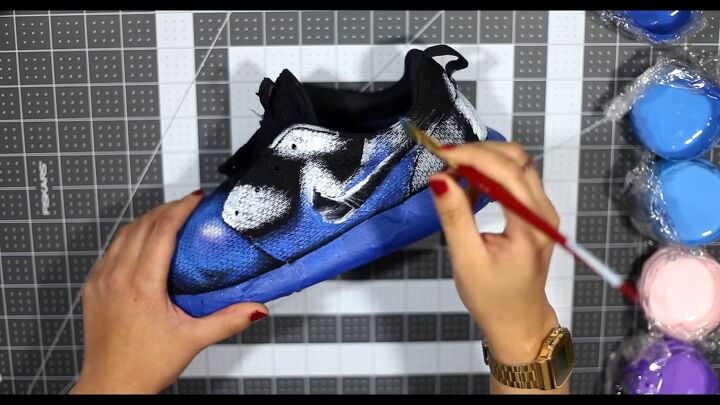 painting tutorial how to diy galaxy sneakers, Painting the entire shoe