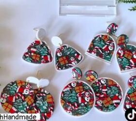 how to diy polymer clay christmas earrings, Completed polymer clay Christmas earrings
