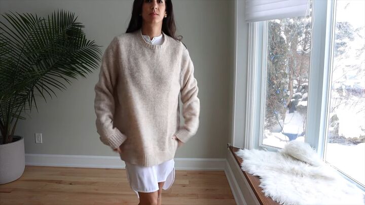 2 minimalist outfit ideas using clothing you already own, Oversized sweater