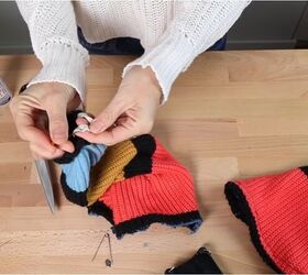 cute and easy ways to upcycle old sweaters, Adding elastic