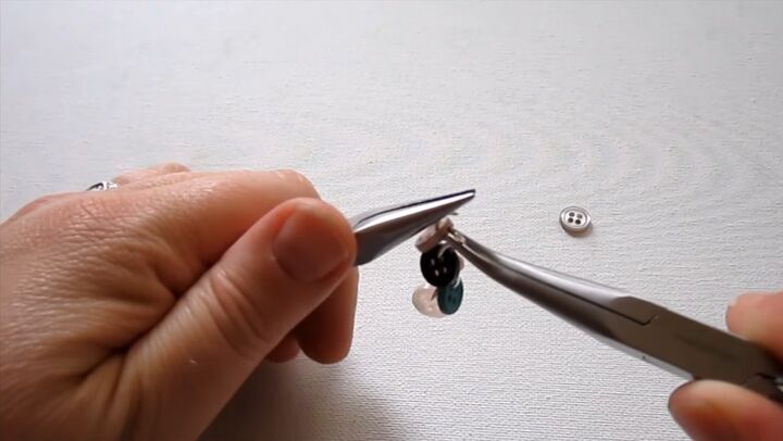 how to make cute button earrings, Continuing the process