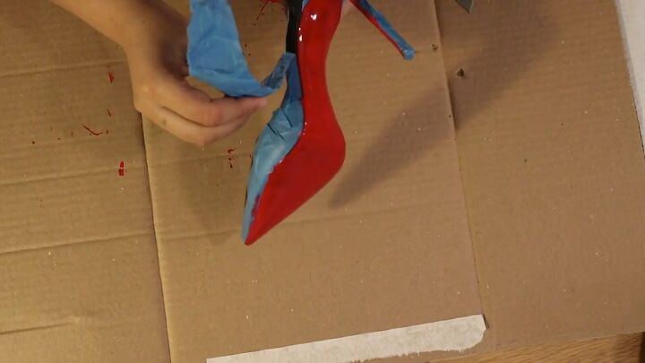 how to diy gorgeous louboutin dupe heels, Removing the tape
