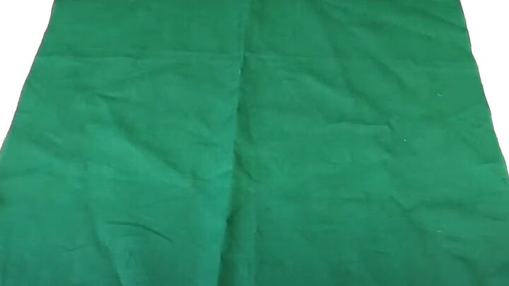 sewing tutorial how to diy a christmas party dress, Green fabric