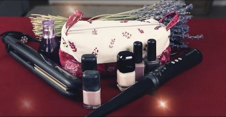 cute christmas gift idea diy makeup bag, Finished DIY makeup bag