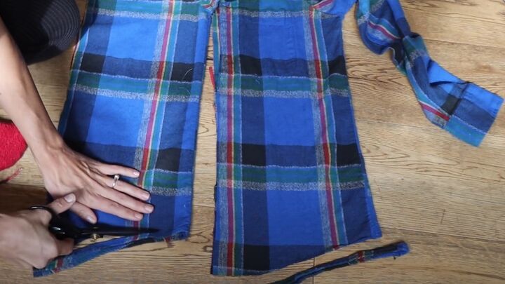 how to upcycle flannels into a super cute new shirt and dress, Fraying the edges
