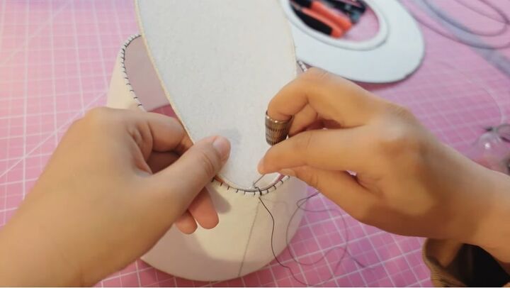how to make a super elegant fedora hat, Attaching the crown top