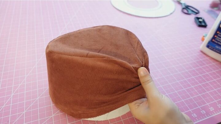 how to make a super elegant fedora hat, Covering the crown with fabric