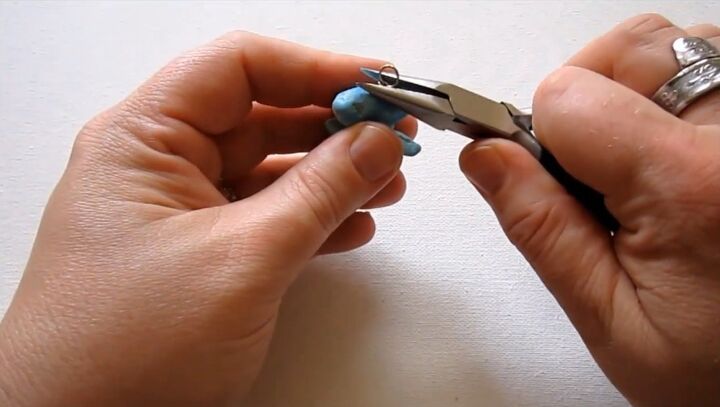 easy jewelry diy how to make a gorgeous gemstone pendant, Smoothening up the loop
