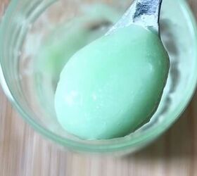 We cannot wait to copy this simple combination that is PERFECT for dry hands