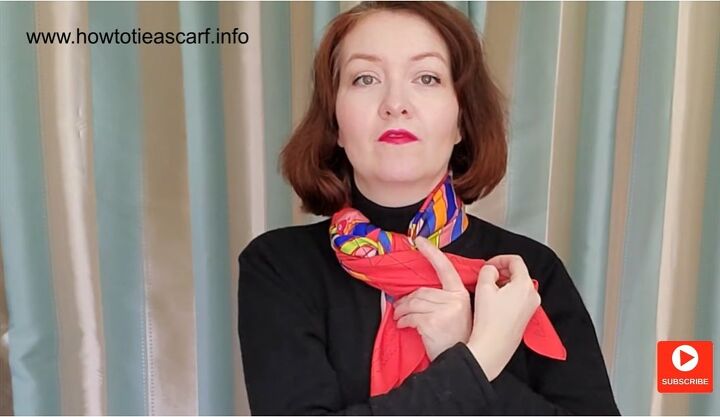 easy and elegant braided scarf tutorial, Crossing the second piece