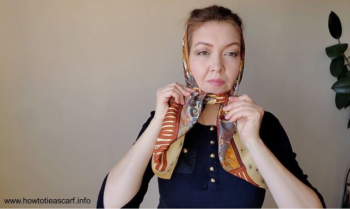 3 Elegant Sloane Ranger Scarf Ideas | Upstyle