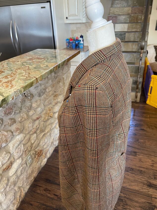 turn an oversized vintage jacket into a cape blazer