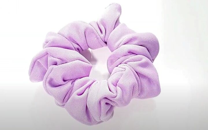 easy sewing tutorial how to diy a scrunchie in 3 different sizes, Medium scrunchie DIY