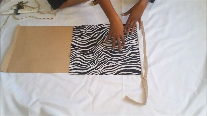how to make a super glam clutch bag in 8 easy steps, Affixing zipper