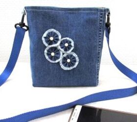How to DIY a Cute Jean Purse From Old Jeans