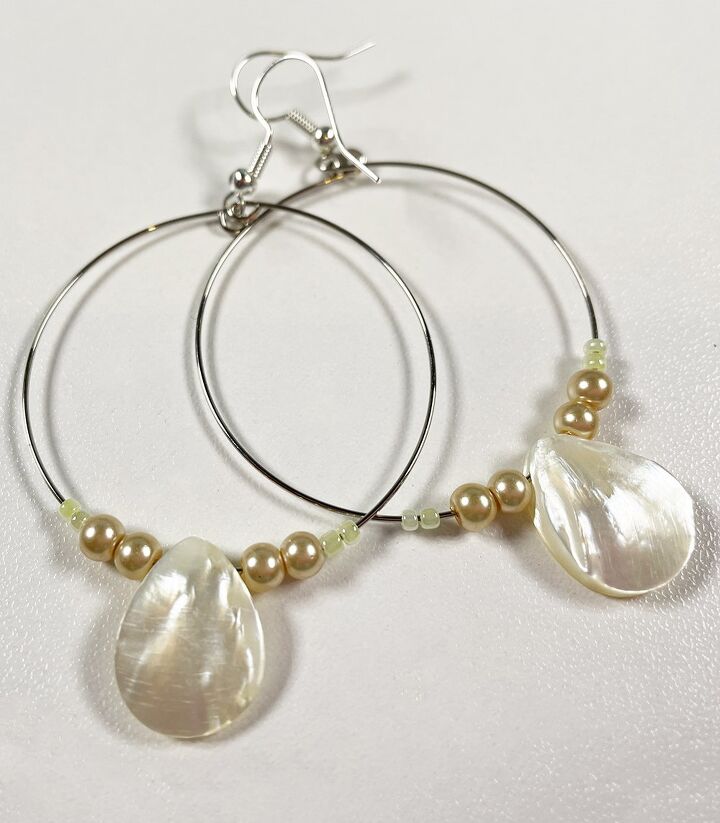 memory wire hoop earrings 2 pairs