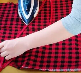 how to diy a super cozy blanket dress for christmas, Ironing the zipper