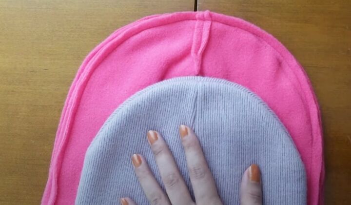 super easy diy gift how to sew a beanie, Shaping the top