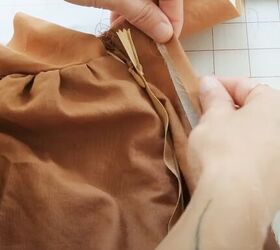upcycle a duvet into a midi skirt with this sewing pattern tutorial, Inserting the zipper