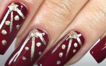 How to DIY Glam Christmas Star Nails for the Holidays