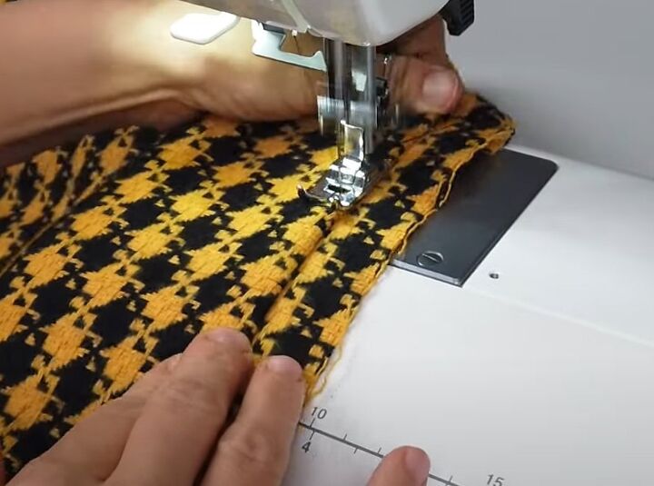 how to diy a classic tweed skirt, Attaching hem