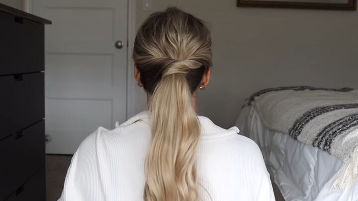 4 super cute christmas hairstyles that don t use heat, Twisted pony