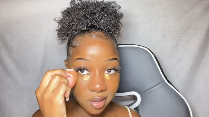 soft natural everyday makeup tutorial, Blending concealer