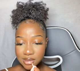 soft natural everyday makeup tutorial, Applying lip gloss