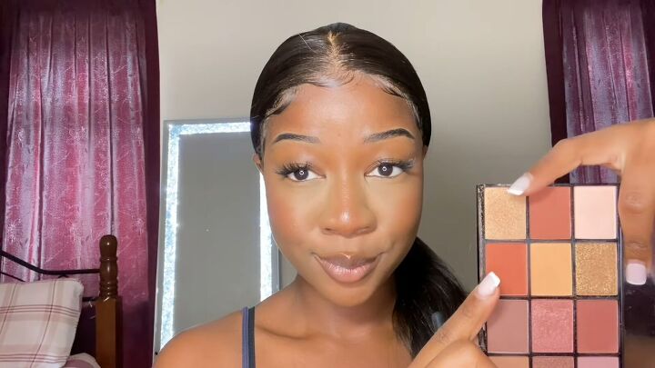 super easy clean girl makeup tutorial, Applying highlighter