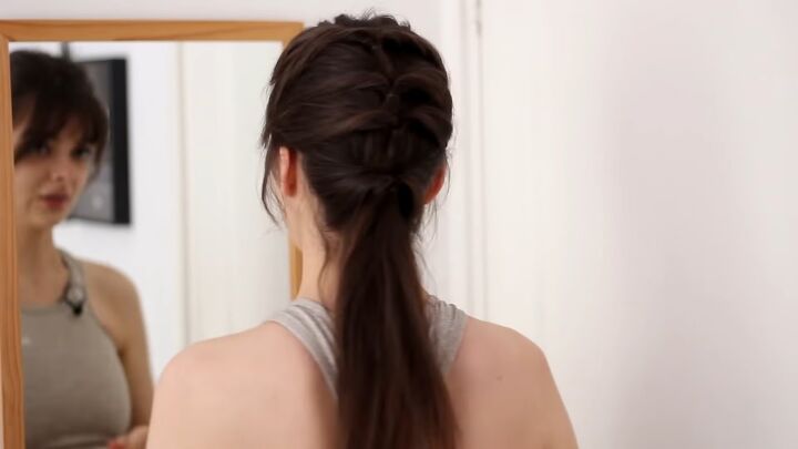 4 cute and easy workout hairstyles, Hairstyle 3 Half braid